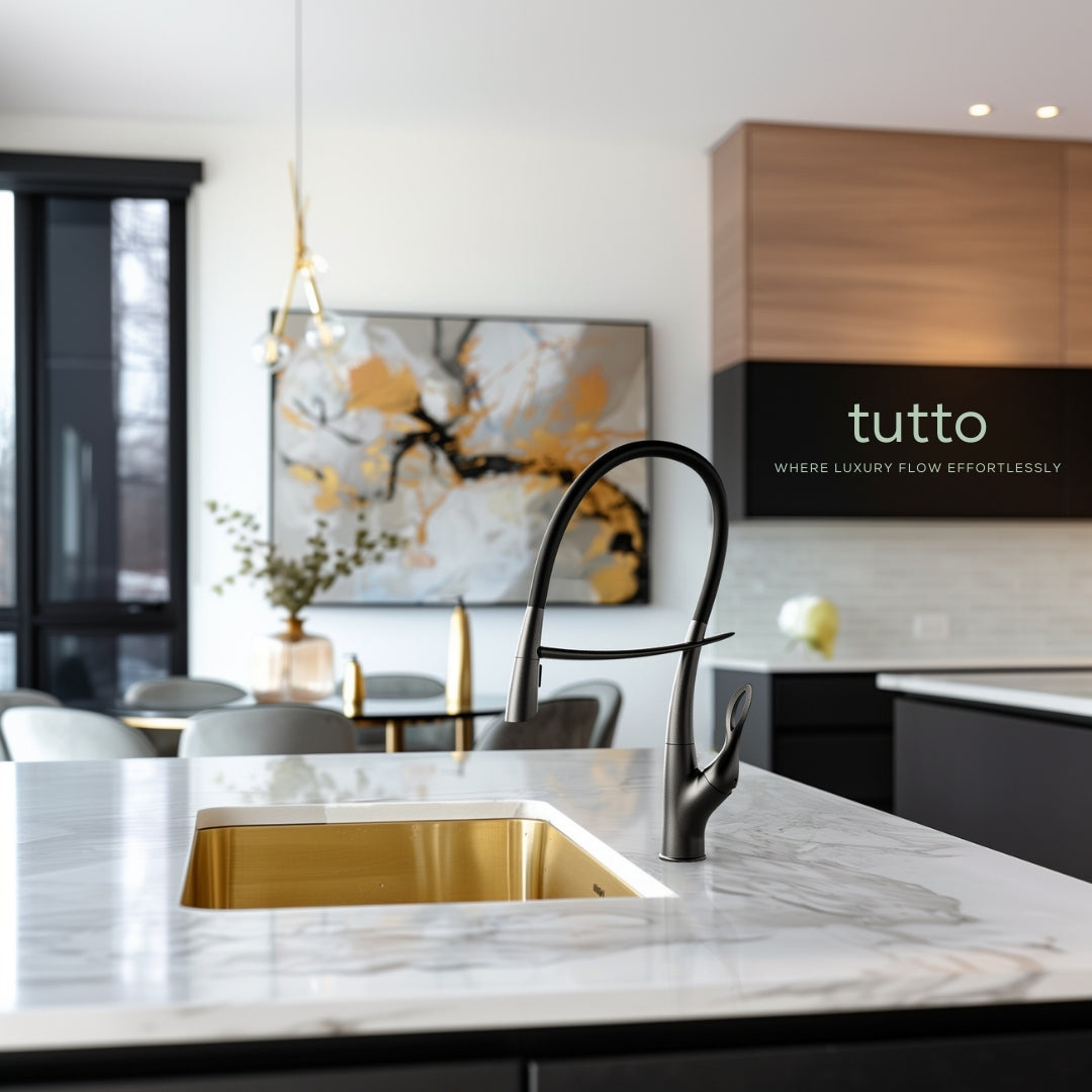 Tutto Luxury Kitchen Faucet – Crane‑Design, Magnetic Pull‑Down Spout Gunmetal Gray