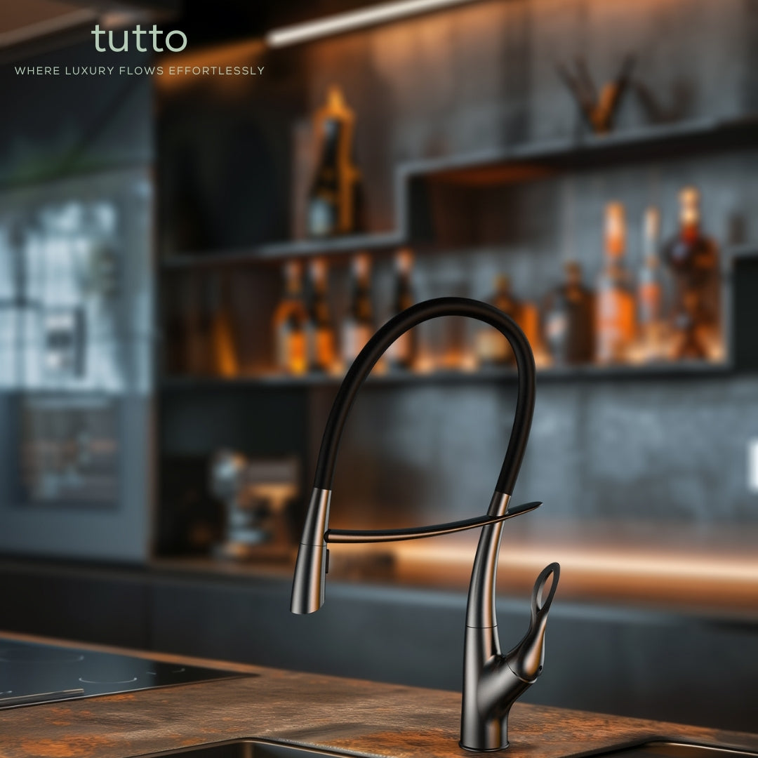 Tutto Luxury Kitchen Faucet – Crane‑Design, Magnetic Pull‑Down Spout Gunmetal Gray