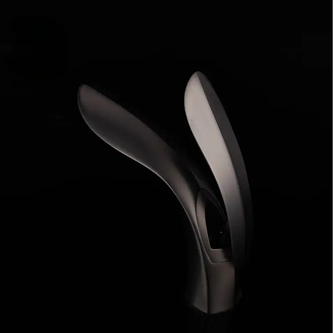 Gunmetal Gray Leaf‑Inspired Bathroom Faucet – Soft Aerated Stream